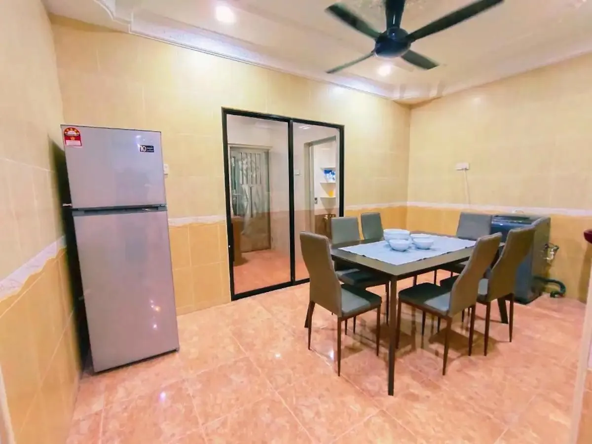 Area Indahpura Or Taman Bersatu Kulai 3-4Br Near Aeon Airport Jpo Villa 0*,  Malaysia