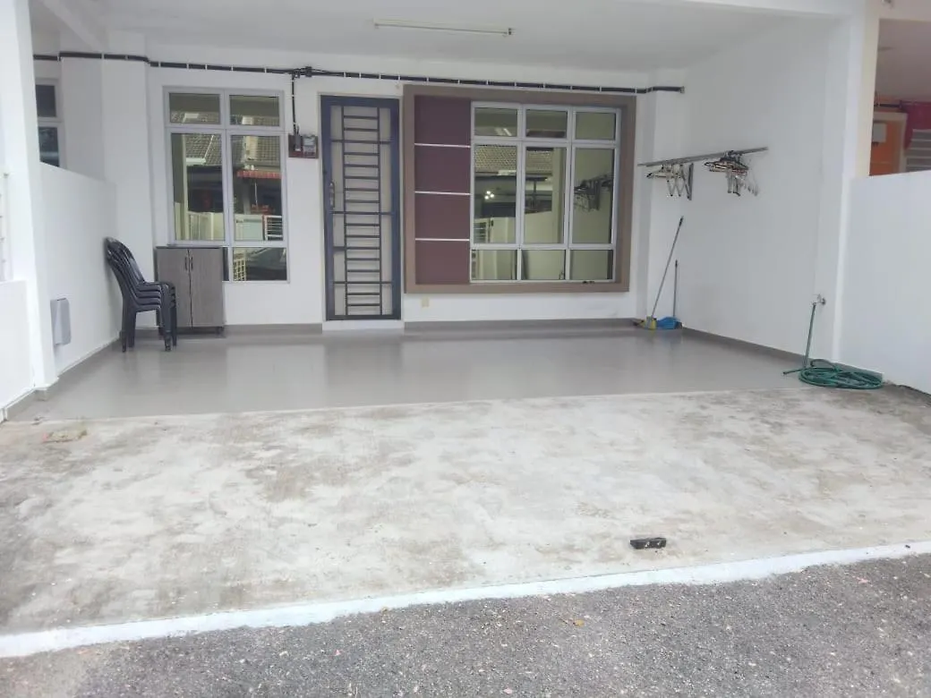 Area Indahpura Or Taman Bersatu Kulai 3-4Br Near Aeon Airport Jpo Villa