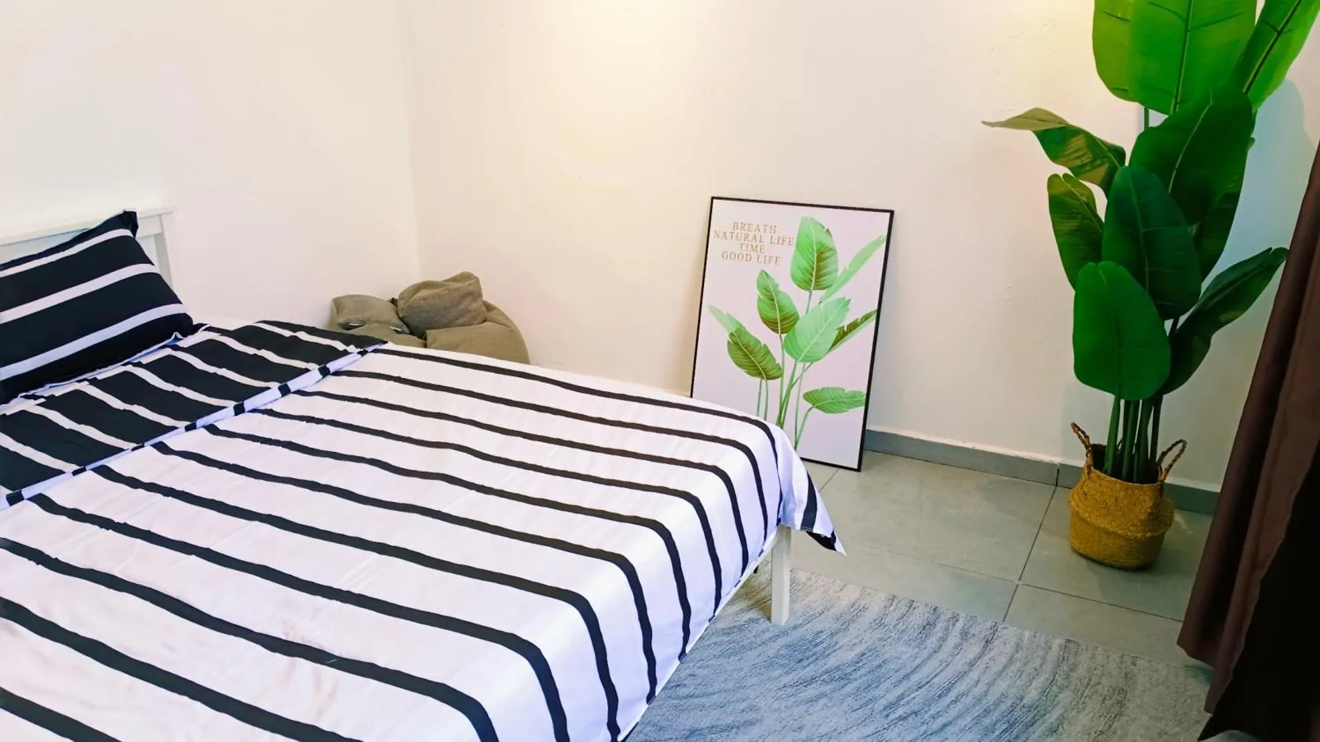 Area Indahpura Or Taman Bersatu Kulai 3-4Br Near Aeon Airport Jpo Villa