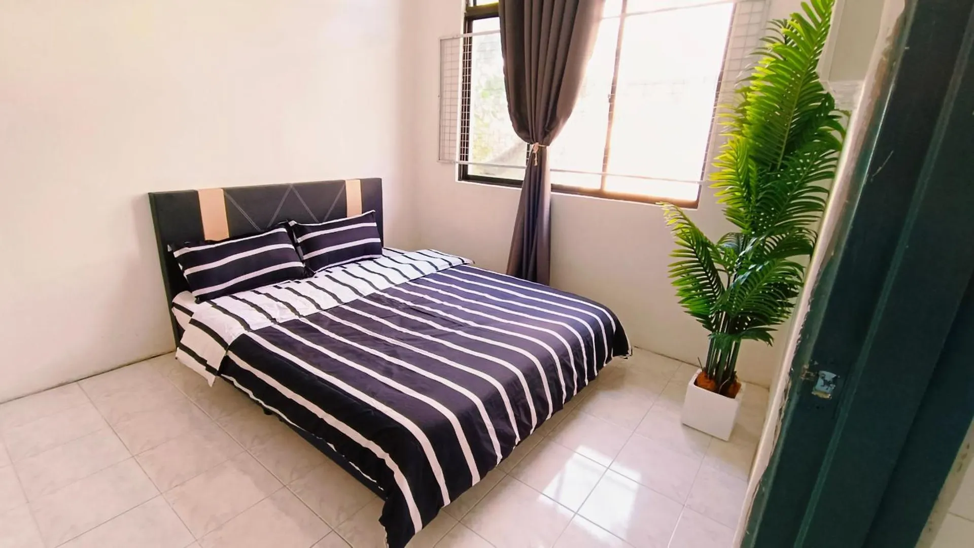 Area Indahpura Or Taman Bersatu Kulai 3-4Br Near Aeon Airport Jpo Villa 0*,  Malaysia
