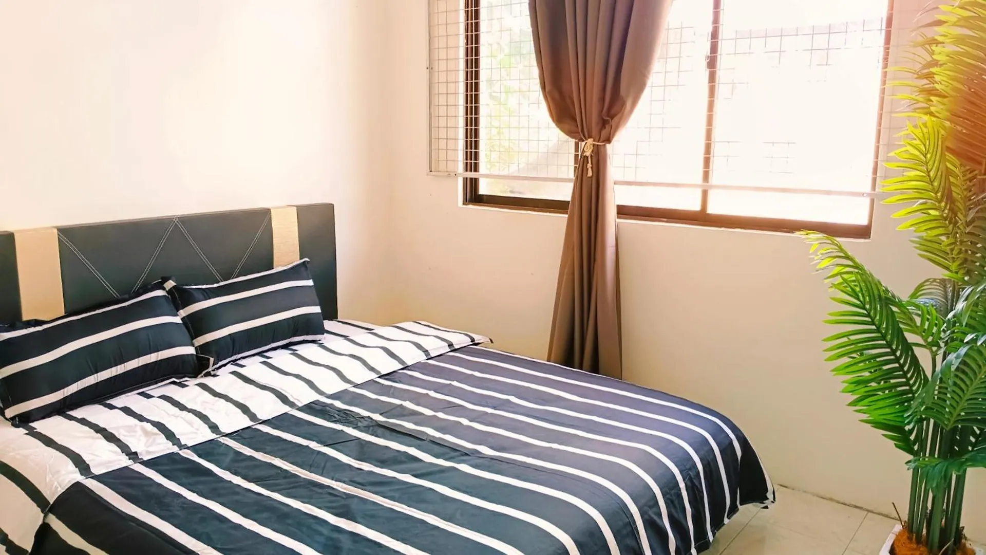 Area Indahpura Or Taman Bersatu Kulai 3-4Br Near Aeon Airport Jpo Villa Malaysia